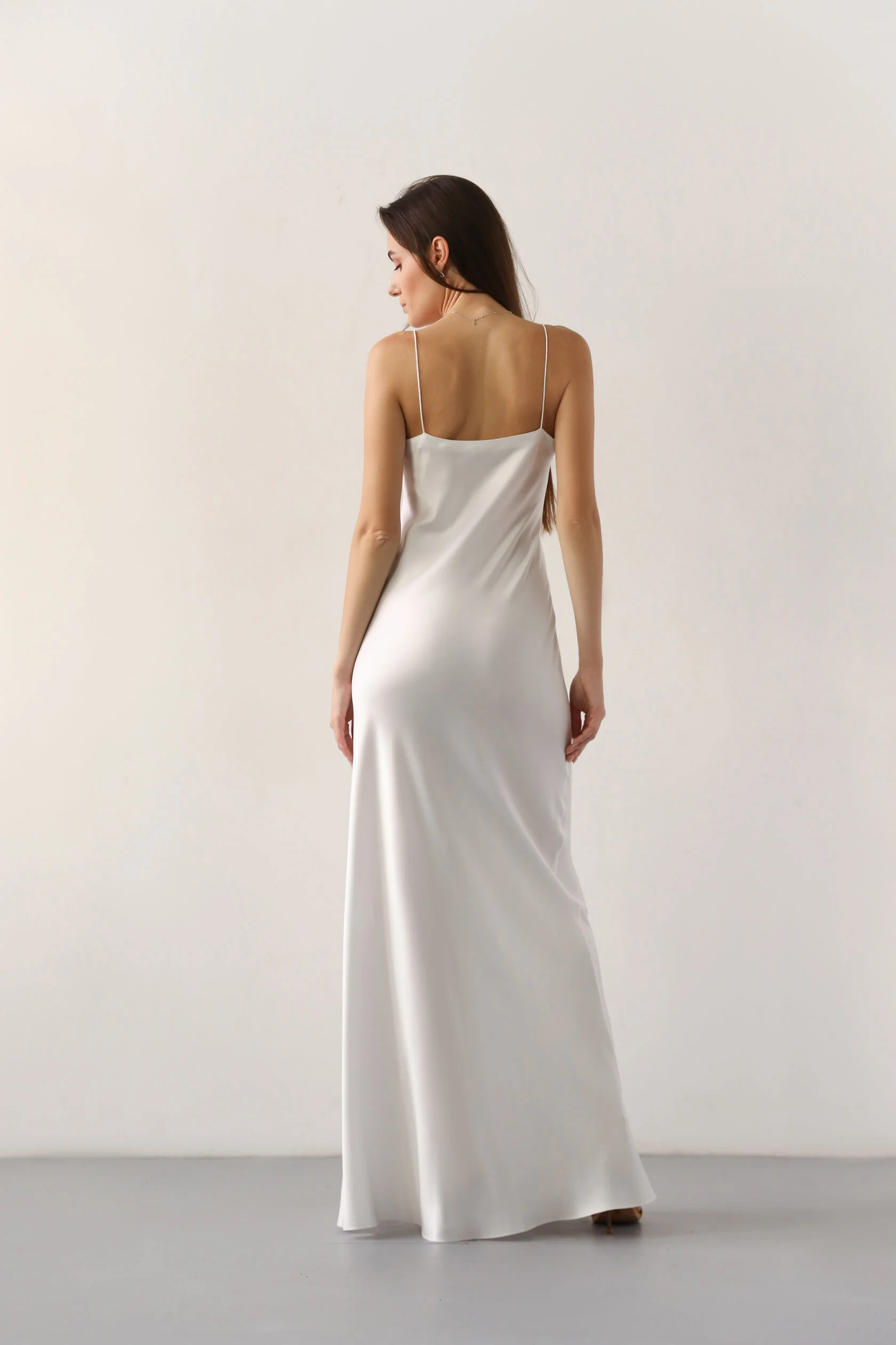 Carolyn Ivory scoop-neck silk satin maxi dress fully lined - Image 2