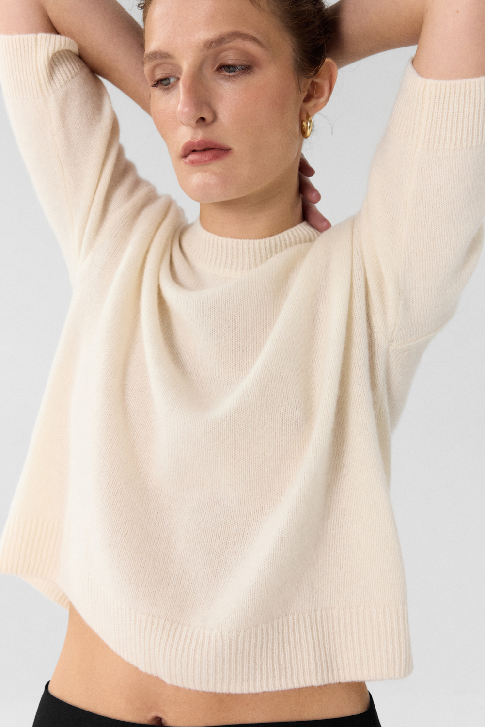 Salma Cloud crew neck sweater in Cashmere